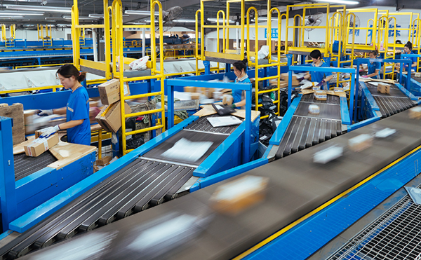 交叉带分拣机,环形交叉带分拣机,快递包裹自动分拣机