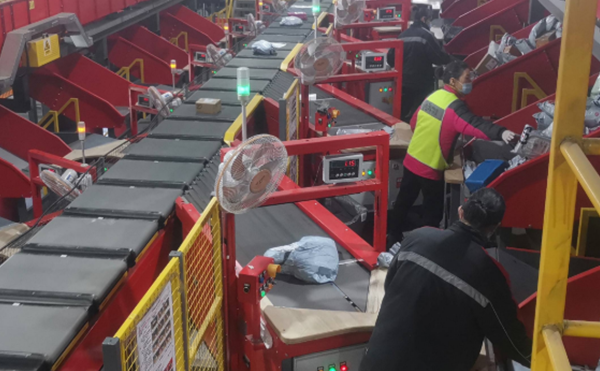 DWS物流设备,DWS设备,快递包裹自动分拣机