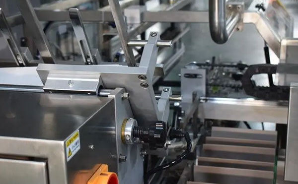 全自动插舌装盒机,插舌装盒机,装盒机